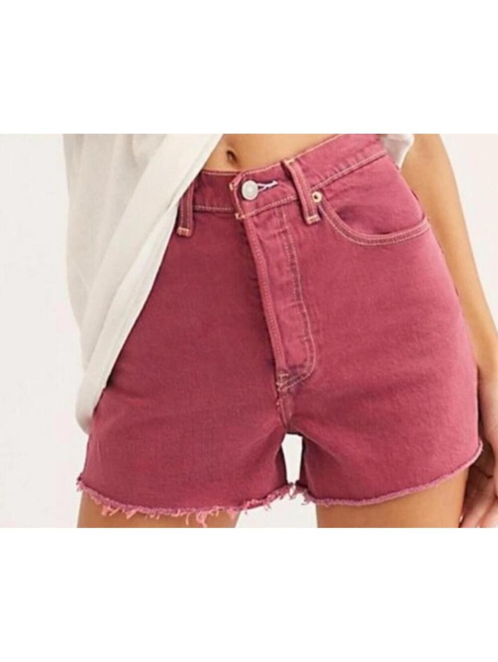 Levi's Rib Cage Short Shorts in Dark Pink - Women's 29
